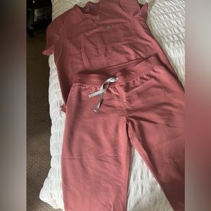 Figs scrub set - barely worn